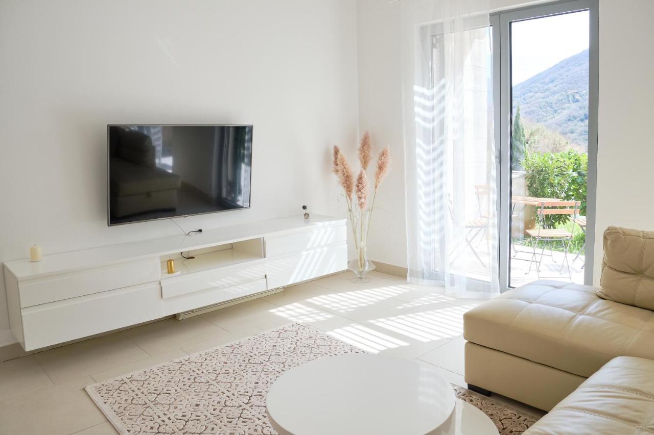Lavander Bay C03 Cattaro